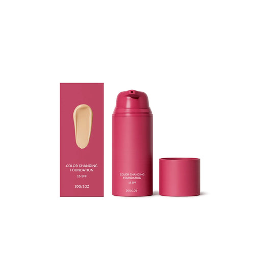 Warm Glow Foundation met kleuradaptieve formule en natuurlijke dekking in roze verpakking.